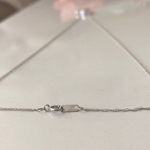 JWBR Jewelry - JWBR Floating Heart Necklace 10K White gold JWBR Jewelry - JWBR Floating Heart Necklace 10K White gold